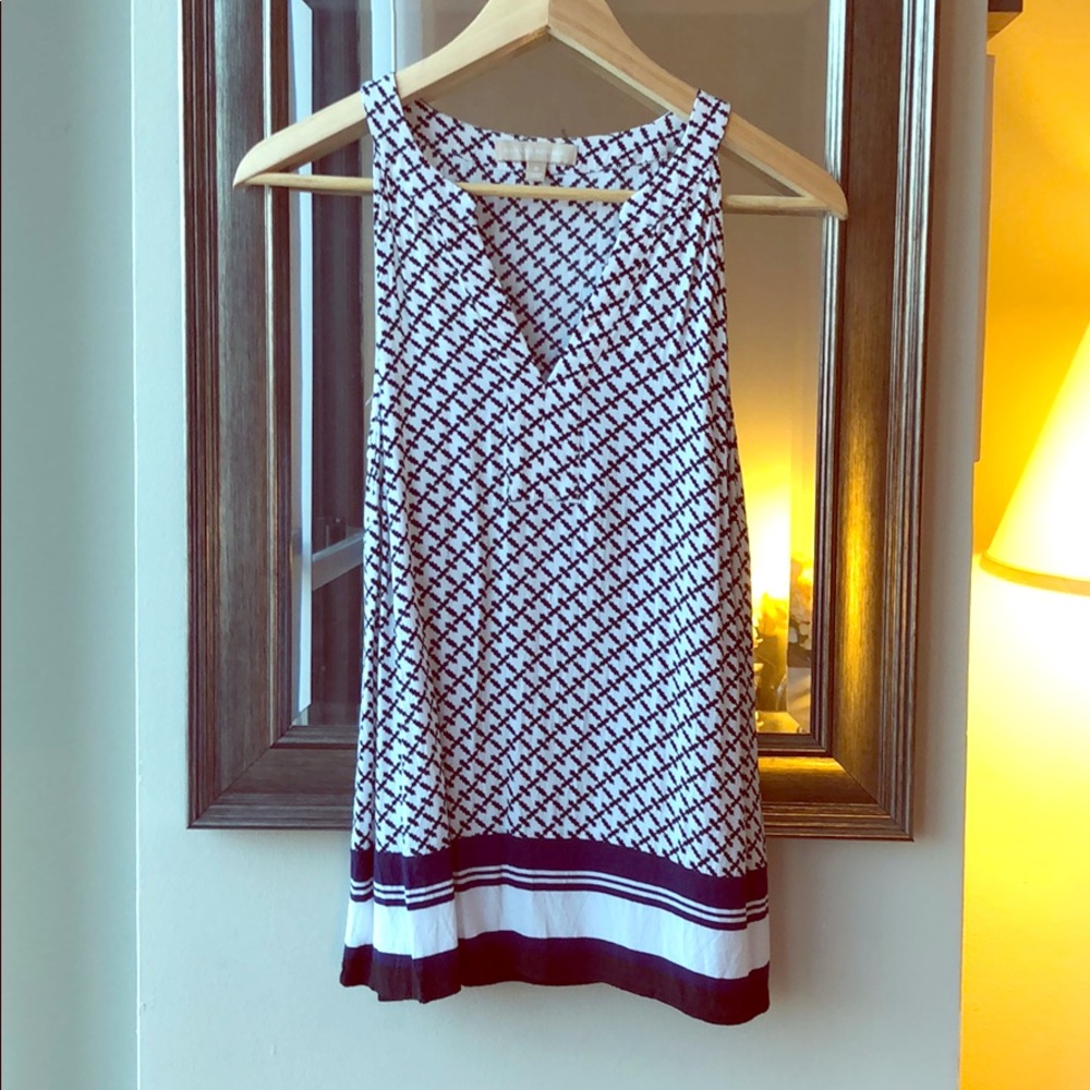 Banana Republic Sleveless Blouse
